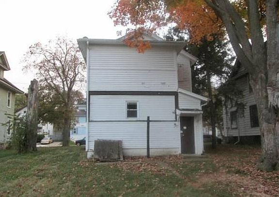 3rd image of 1511 School St