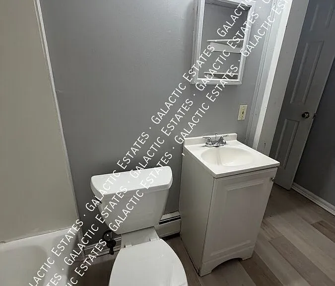 14 Eastman St #1 — Photo 8