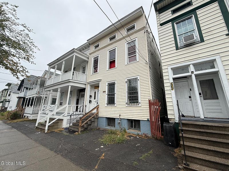 3rd image of 517 Hamilton Street