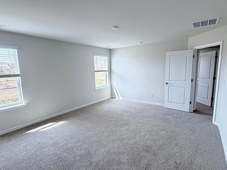 107 Dinges St — Photo 27