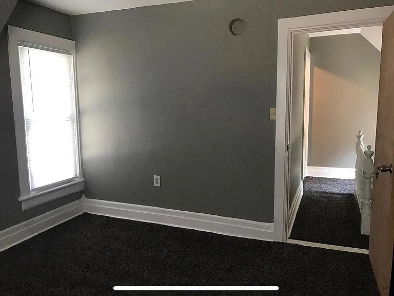 133 Gurler St — Photo 8