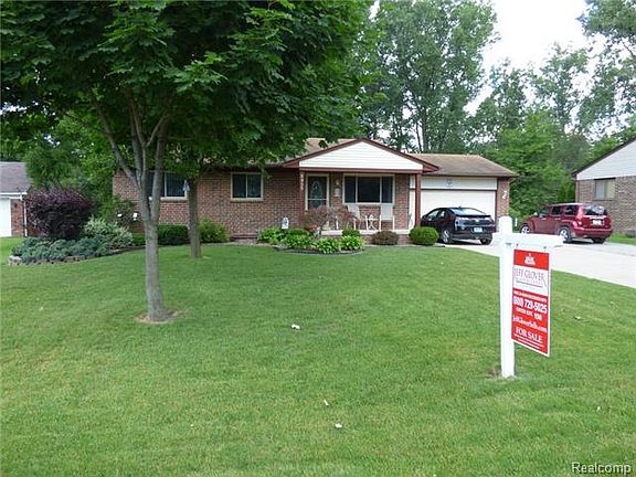 2nd image of 5935 Huff St