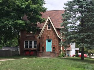 814 Main Ave, Clear Lake, IA 50428