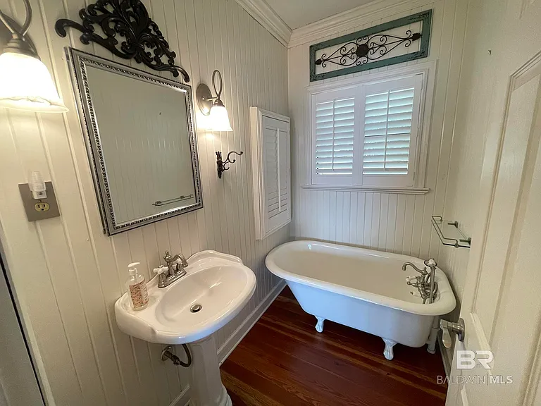 6621 Purvis Rd — Photo 24