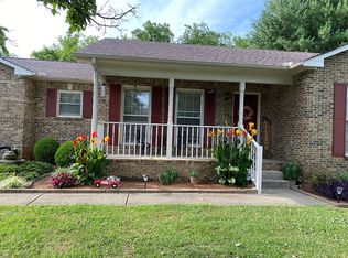 112 Lakepointe Rd, La Vergne, TN 37086