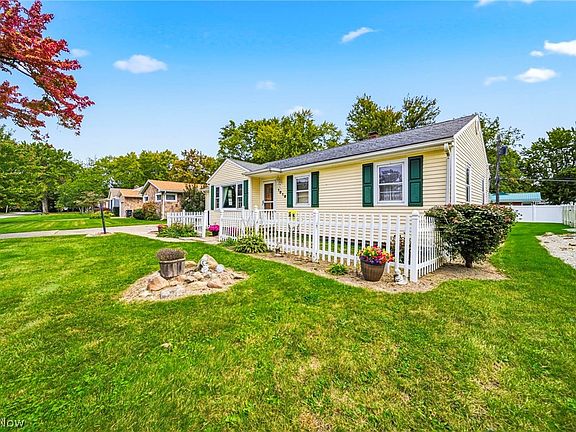 2nd image of 1016 Treelane Dr