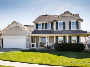 6615 Summer Shores Dr SE, Grand Rapids, MI