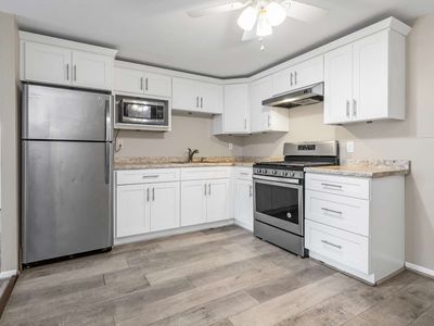 9 Cross St APT 7, North Chelmsford, MA, 01863