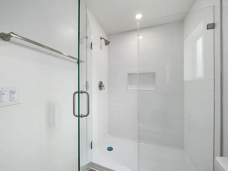 1249 Palm St — Photo 108