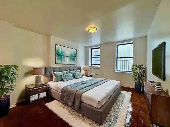 2146 2nd Avenue image 1 of 14