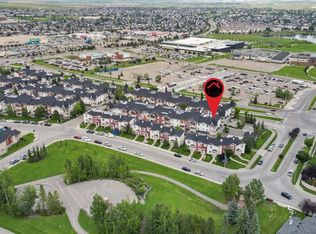 70 N Panamount Dr NW #8318, Calgary, AB T3K 6G8