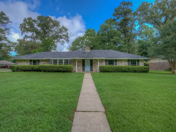 8401 Dogwood Trl, Haughton, LA 71037