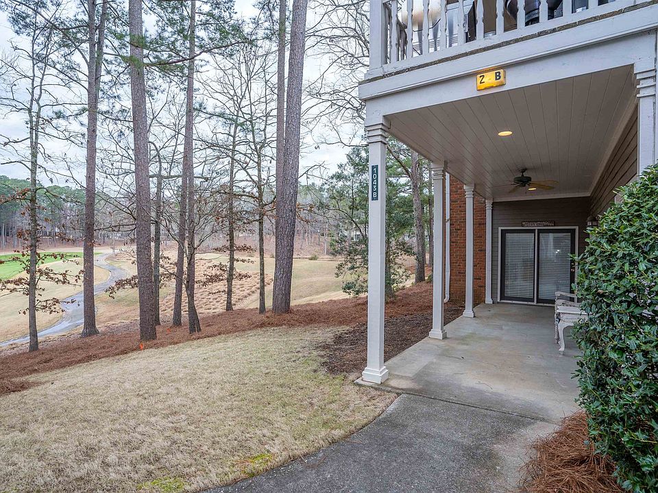 1st image of 1043B Clubhouse Ln