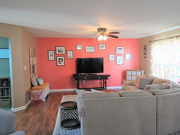 3rd image of 434 Buchanan Dr