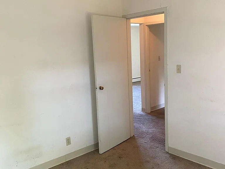 11 Stoneleigh Ave #2 — Photo 9
