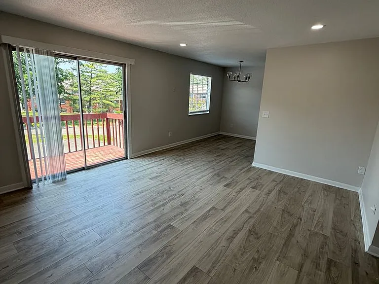 4238 Kugler Mill Rd — Photo 10
