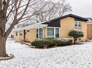 9435 Latrobe Ave, Skokie, IL