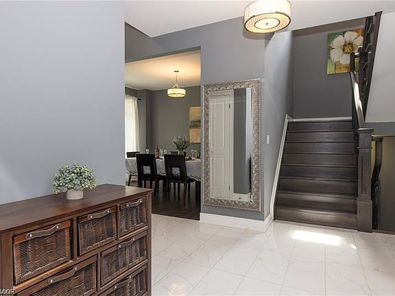 4th image of 9305 Eagle Ridge Dr