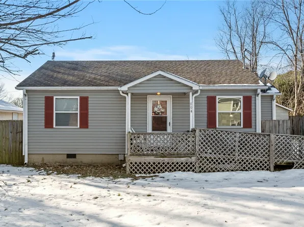 804 N Pleasant St, Springdale, AR 72764
