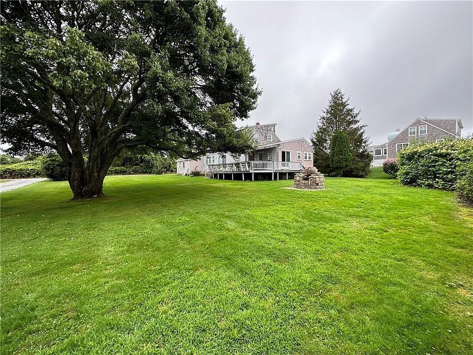 64 Houston Ave, Narragansett, RI 02882 MLS 1341974 Zillow