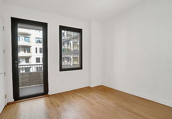 3rd image of 54 Noll St #7569