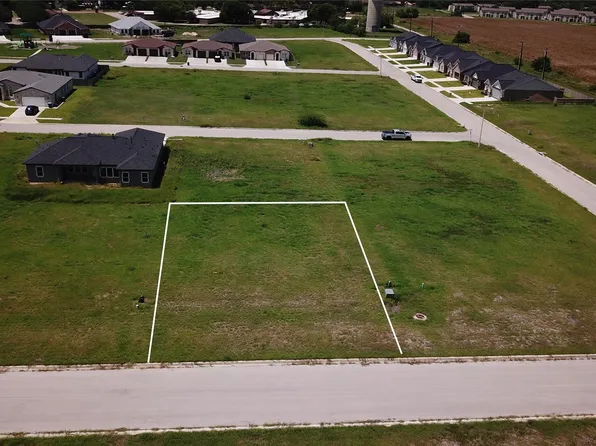 112 W Saint Francois Ave Lot 34, Pt Lavaca, TX 77979