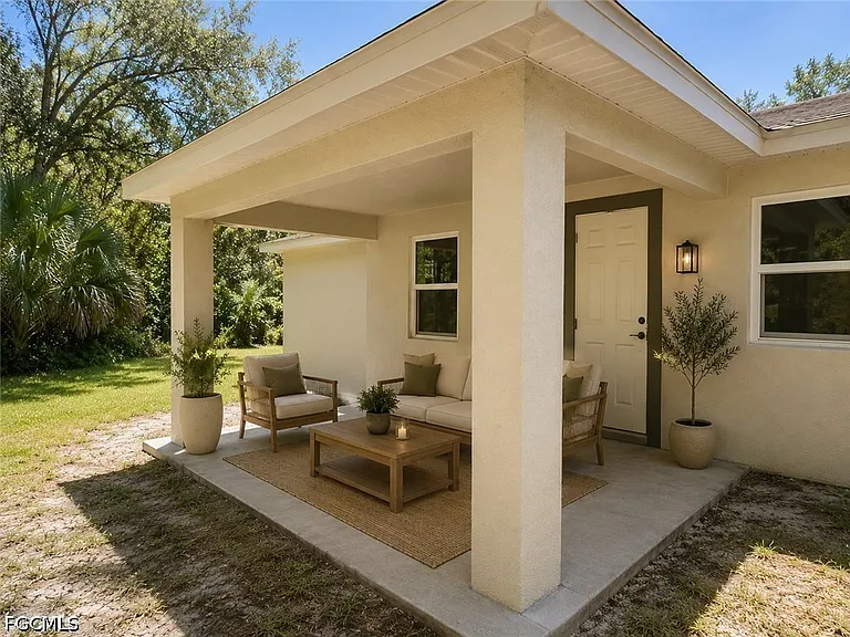1173 E Benbow Cir — Photo 30