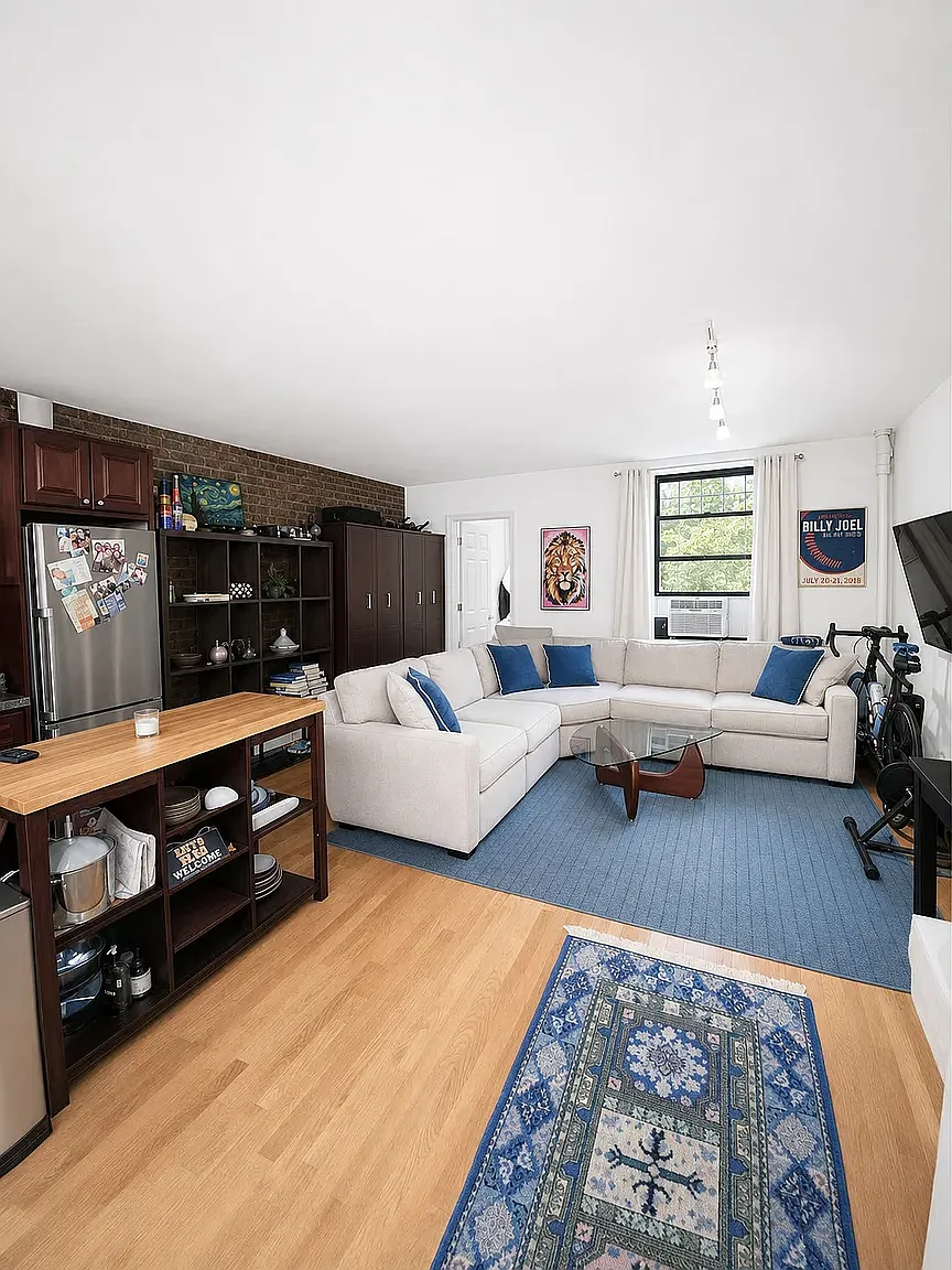 40 West 85th Street — Photo 2