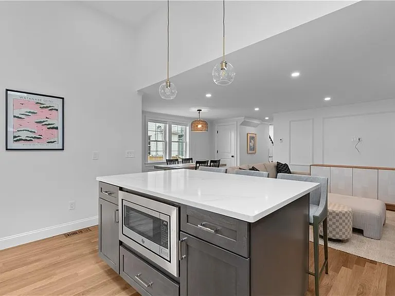 34 E Bowery St — Photo 12