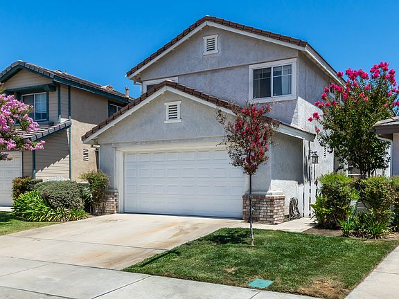 3rd image of 44680 Ashbury Pl