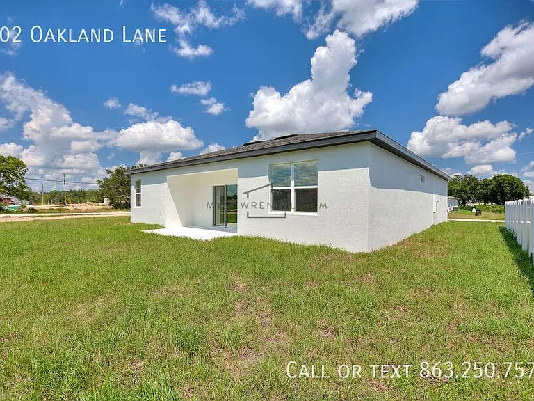 402 Oakland Ln — Photo 29