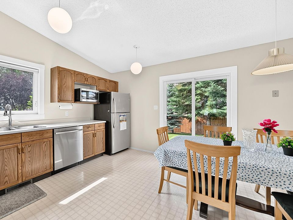 1st image of 2404 37th St NW