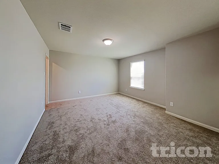 524 Yearwood Ln — Photo 12
