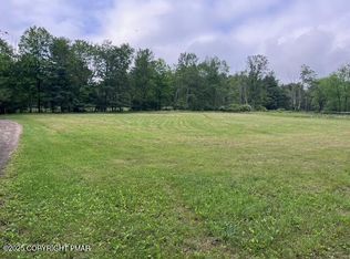 1163 Bush Rd, Cresco, PA 18326