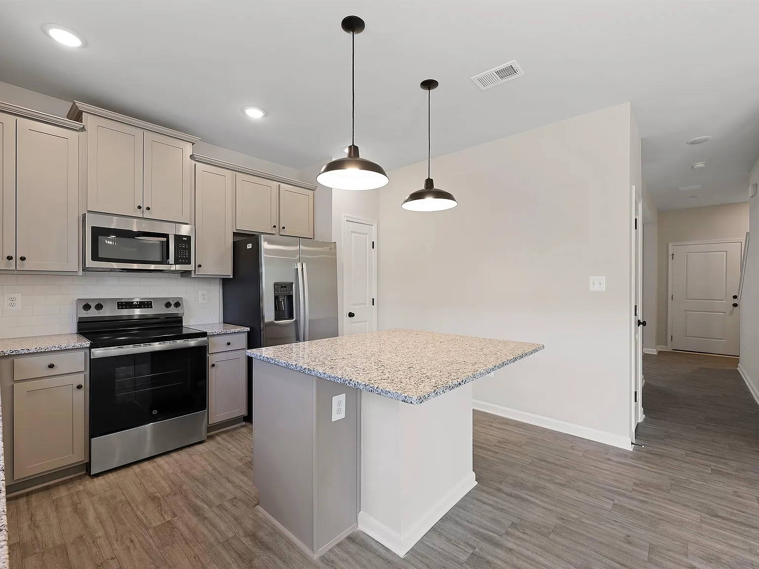 214 Scoter Road - 1 — Photo 2