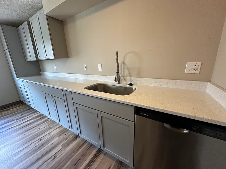 950 Boston Way #8 — Photo 4