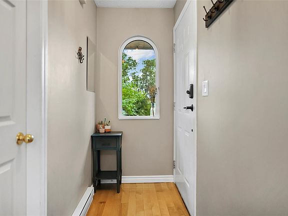 4th image of 2539 Cedar Hill Rd