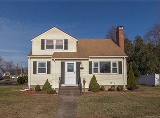 4 Eleanor Rd, East Hartford, CT 06118