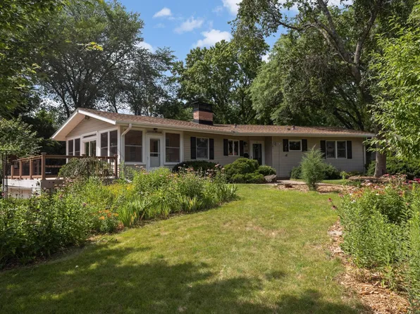1110 William St N, Stillwater, MN 55082