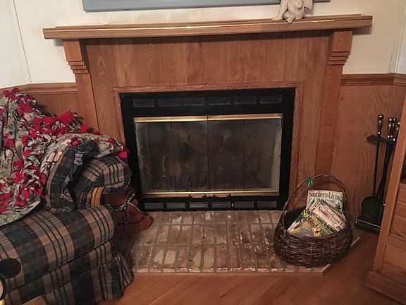 Gas fireplace