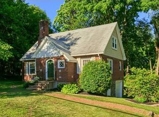 489 Massasoit Rd, Worcester, MA 01604