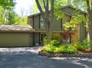 3701 River Bend Dr, Racine, WI 53404
