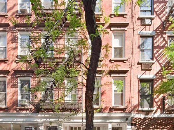 19 Downing Street image 1 of 10