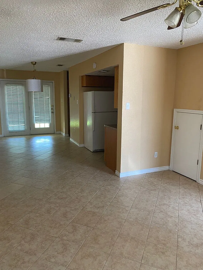 1302 Monroe LP — Photo 3