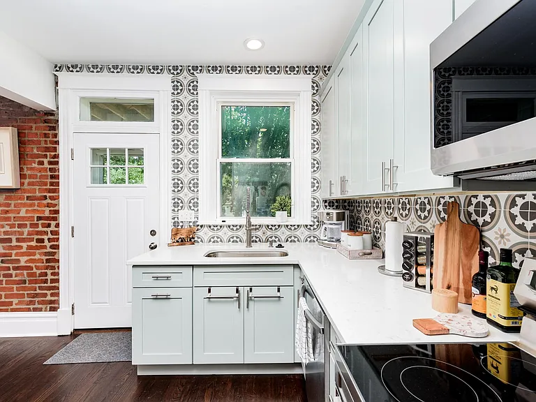 4030 Hartford St — Photo 13