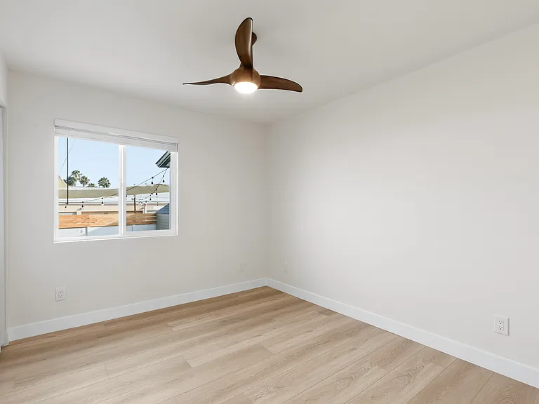 522 W California Ave #A — Photo 5