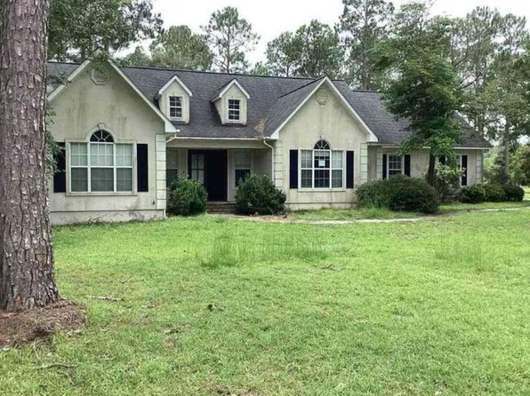 271 Slash Pine Dr, Broxton, GA 31519