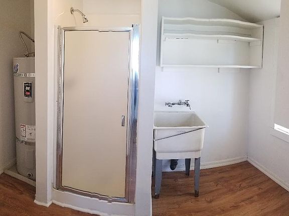 2nd washroom utility room