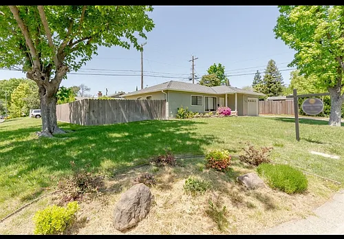 2201 Juanita Ln Photo 1