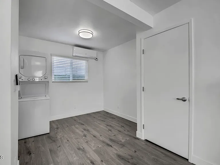 3116 Casitas Ave #3 — Photo 12